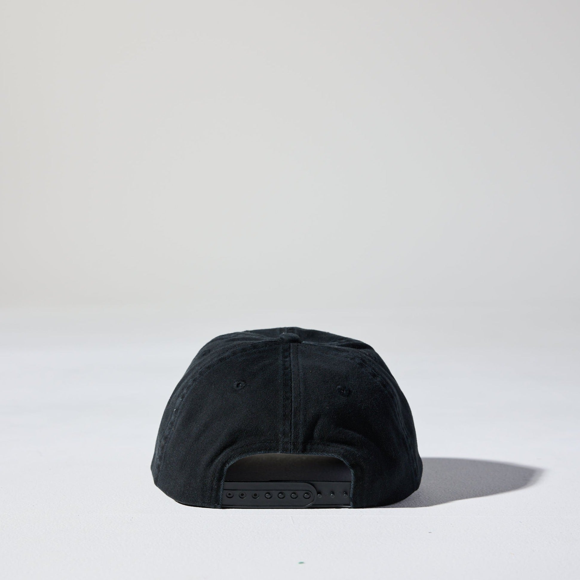 Friday Snap Cap